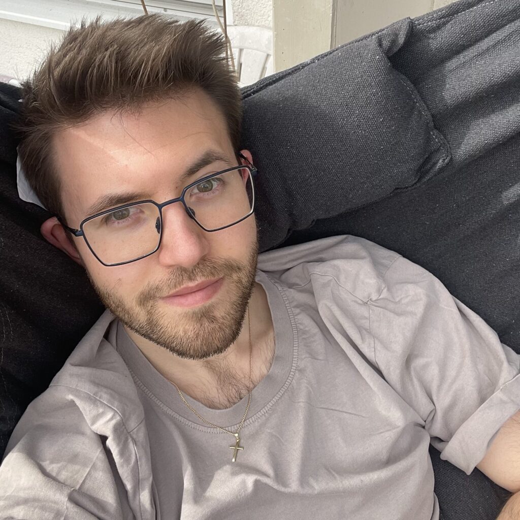 Ben in seinem Hängestuhl.